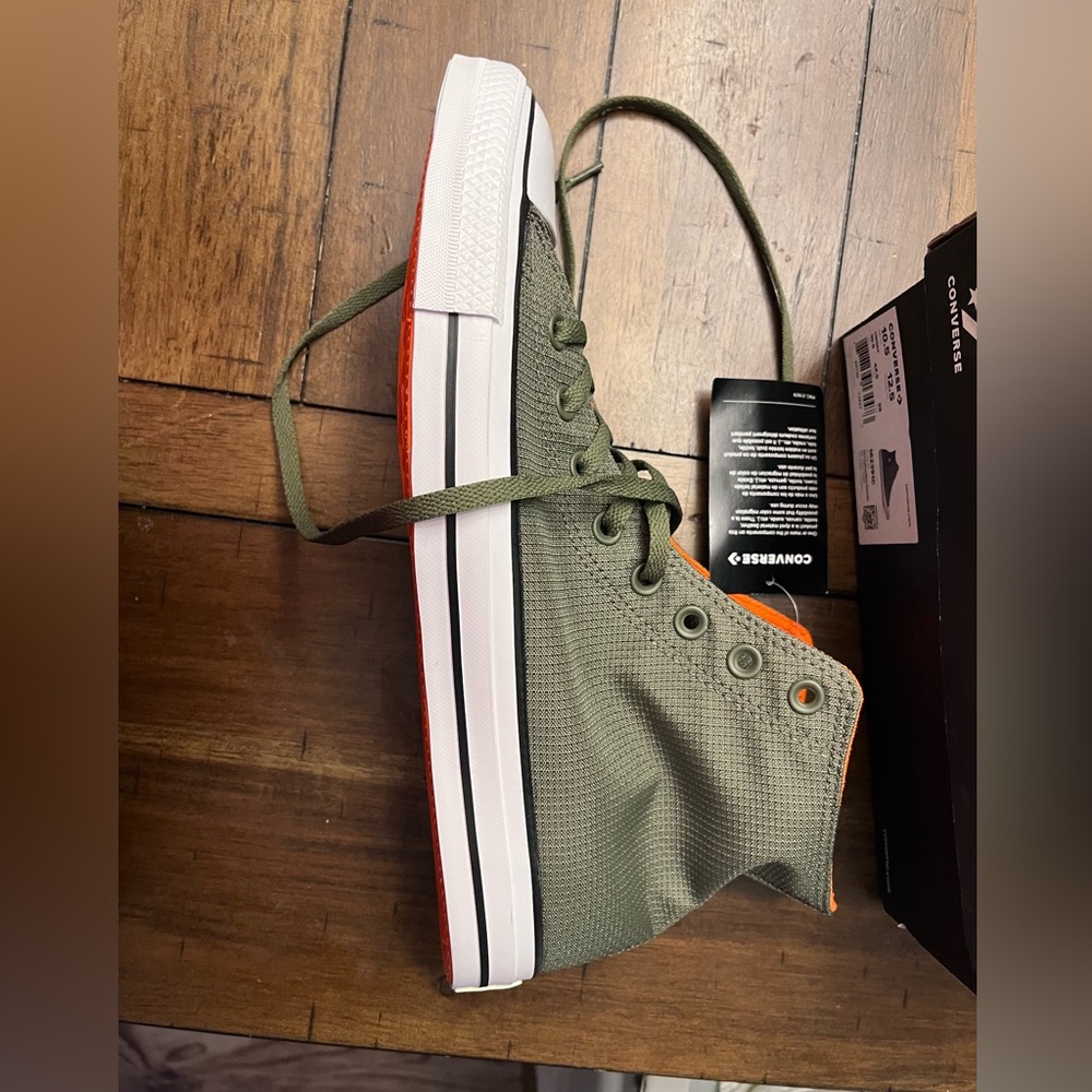 Converse Chuck Taylor All-Star size 10.5. Olive and orange. NWT in box. - Picture 2 of 4